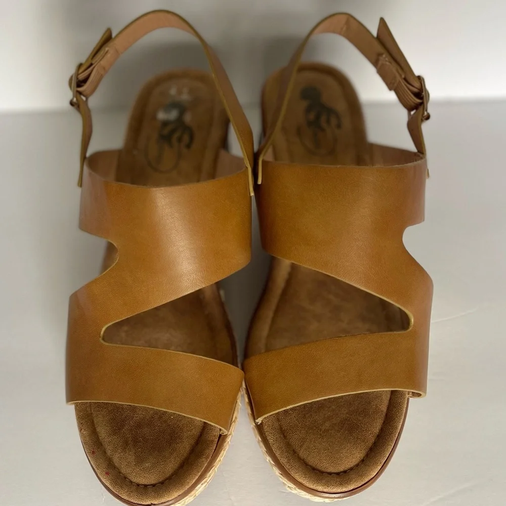 Brown‎ Wedge Shoe Size 7W